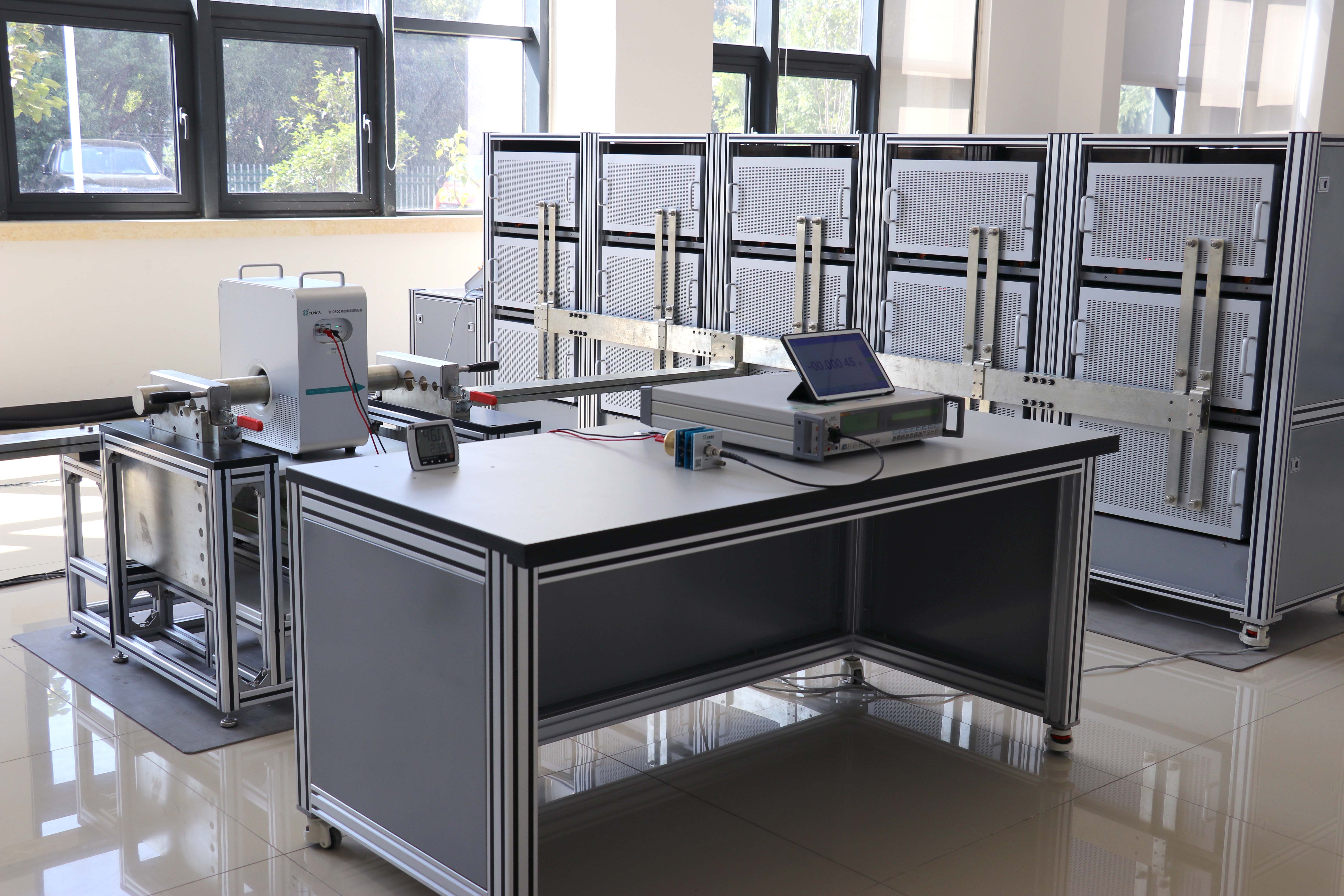 TUNKIA TA1500 AC and DC Current Standard Source