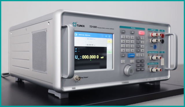  TD1880 Precision Multifunction Calibrator 